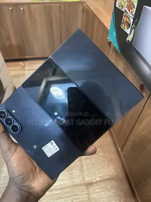 Samusang Galaxy Z Tri Fold 512gb Used