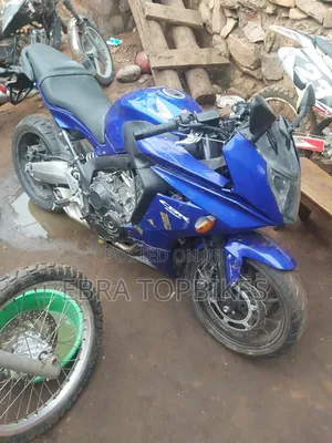 Honda CBR 2014 Blue
