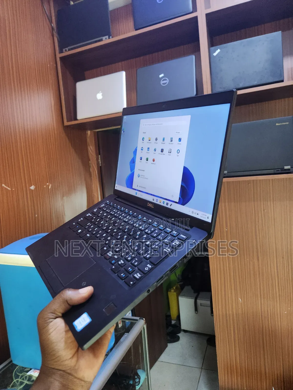 Laptop Dell Latitude 7390 8GB Intel Core i5 SSD 256GB