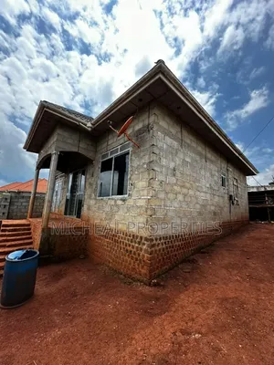 3bdrm House in Katende Masaka Rd, Wakiso / Wakiso for sale