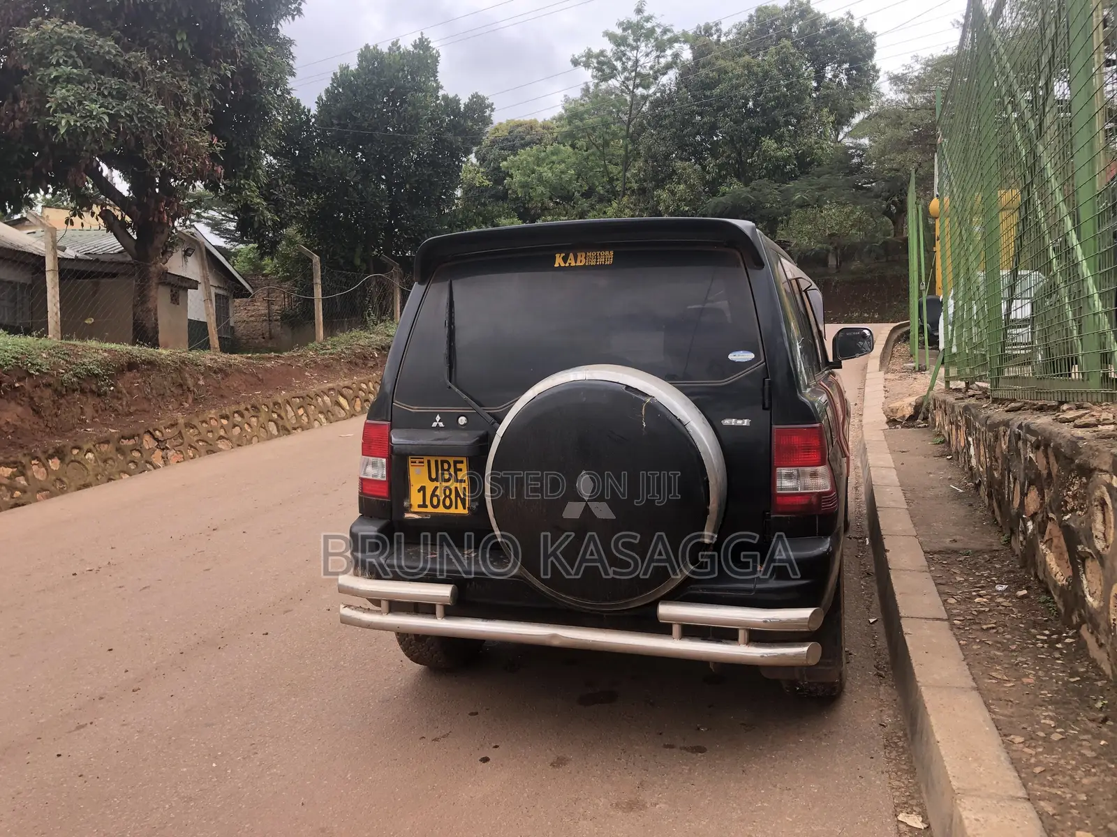 Mitsubishi Pajero IO 2001 Black