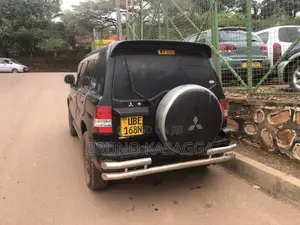 Mitsubishi Pajero IO 2001 Black