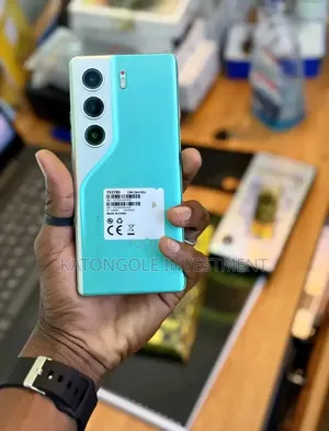New Tecno Camon 40 Pro 4G 256 GB Green