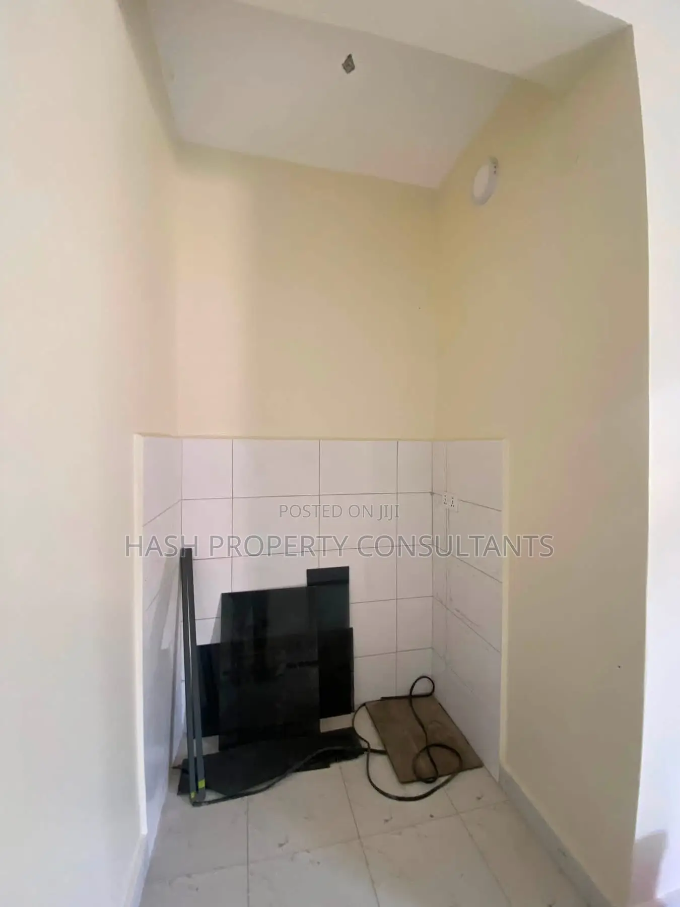 2bdrm Apartment in Kisugu, Central Division for rent