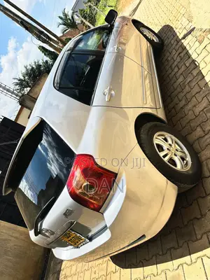 Toyota Allex 2025 Silver