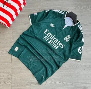 Adidas Real Madrid 2026/2027 Jersey.