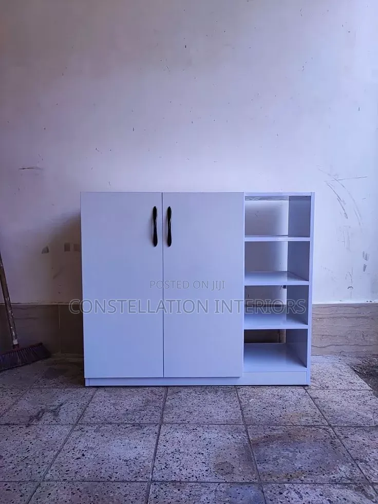 Mini Wardrobe