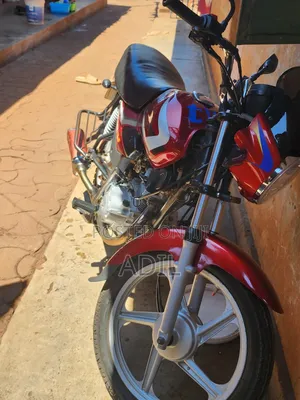 TVS HLX 125 2018 Red