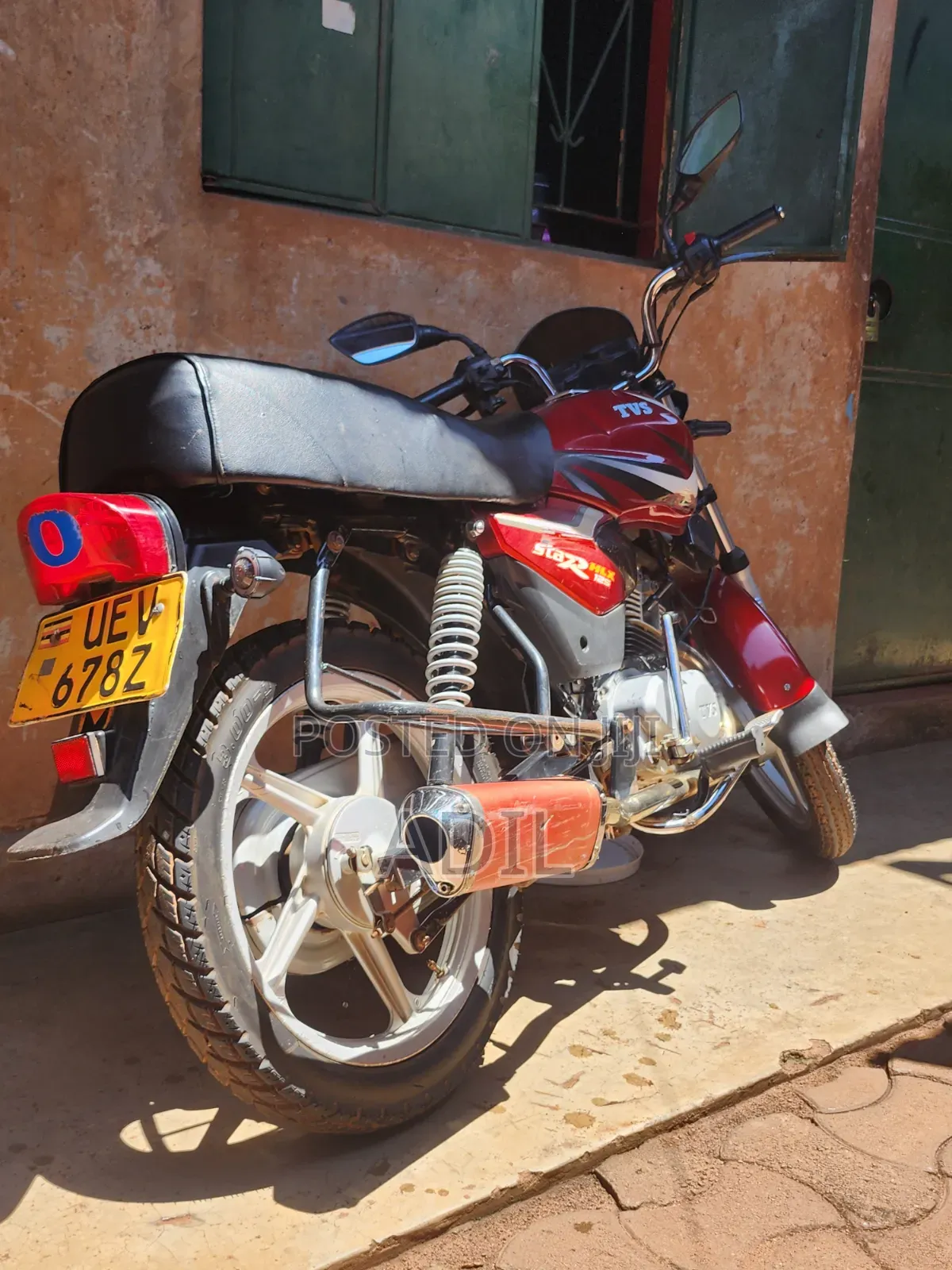 TVS HLX 125 2018 Red