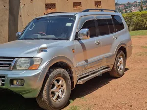 Mitsubishi Pajero 2008 Silver