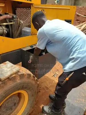 Heavy Machinery Electrician/Mechanic