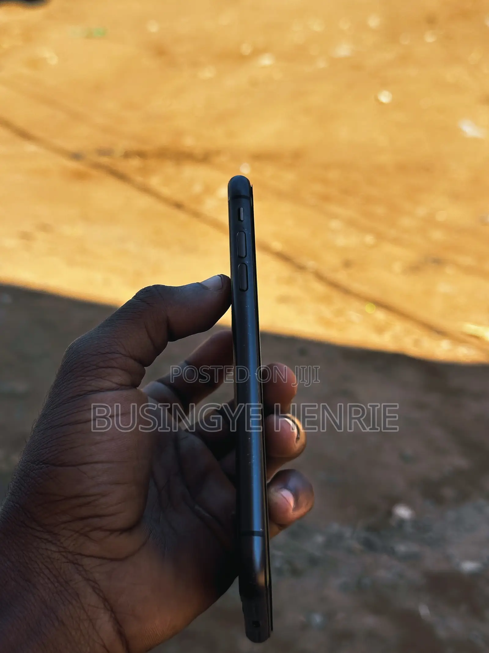 Apple iPhone 11 64 GB Gray