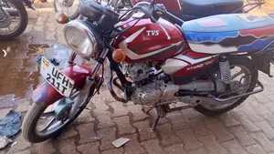 TVS HLX 125 2022 Red