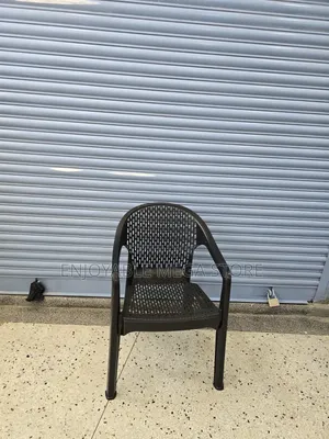 Netted Back Plastic Chairs Plastic Chairs