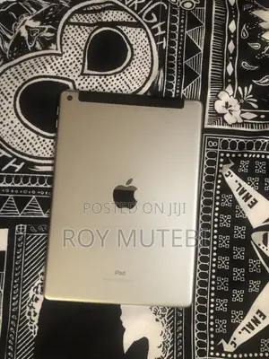 Apple iPad Air 32 GB Gray