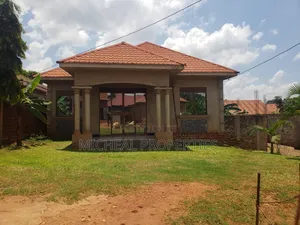 3bdrm House in Kitezi Kabaga Rd At, Wakiso / Wakiso for sale