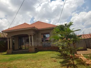 3bdrm House in Kitezi Kabaga Rd At, Wakiso / Wakiso for sale