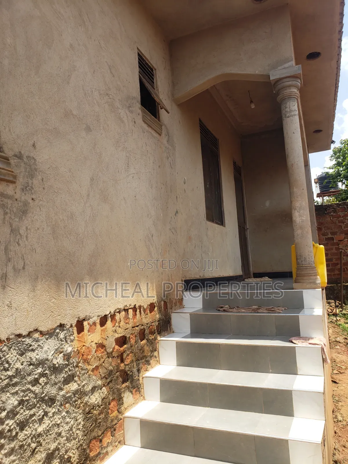3bdrm House in Kitezi Kabaga Rd At, Wakiso / Wakiso for sale
