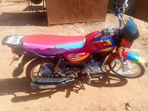 Bajaj CT 125X 2024 Red