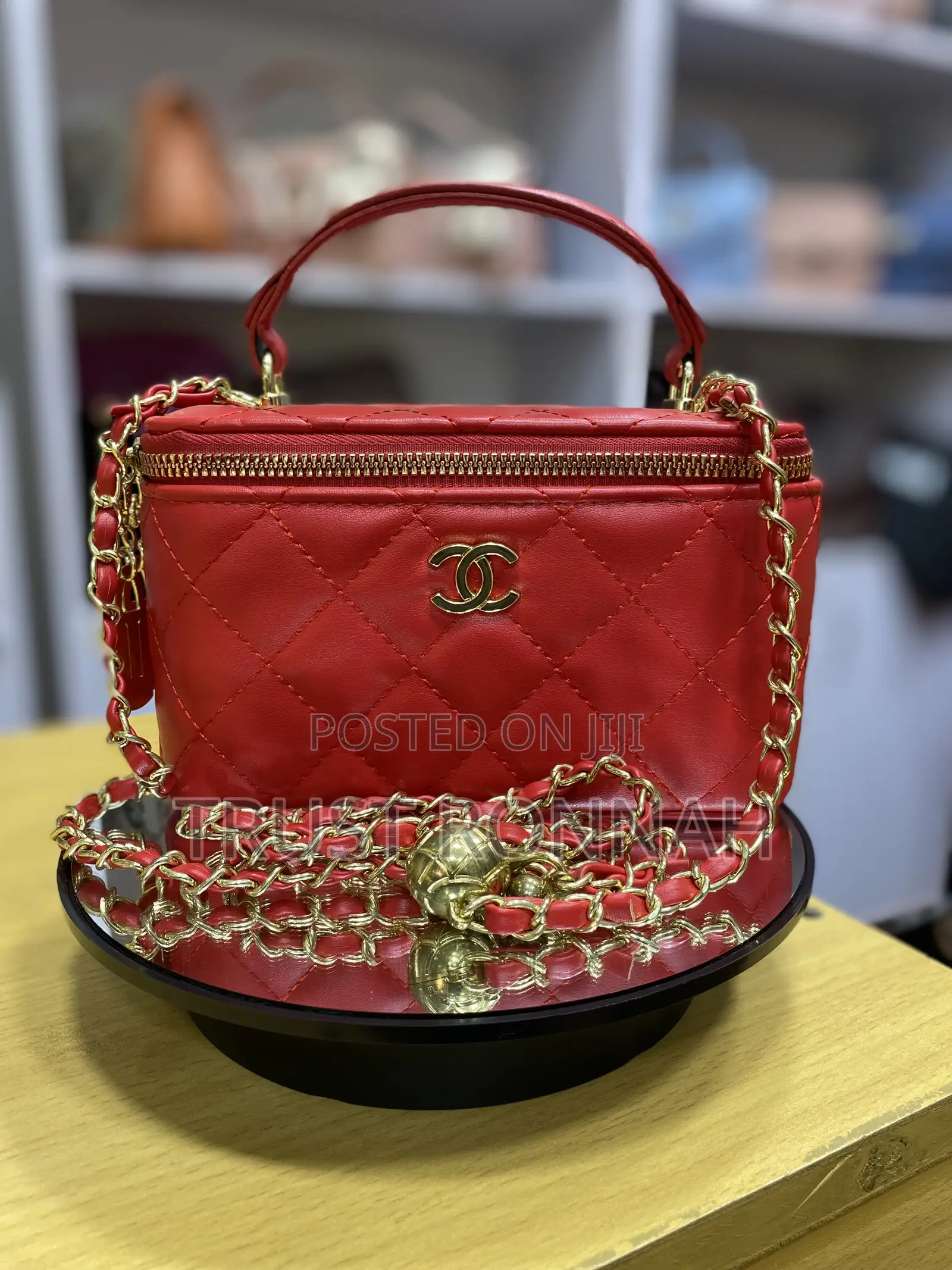 Women Hand Bags Available at a Cheaper Price