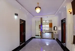3bdrm House in Wakiso~Kayunga Along for sale