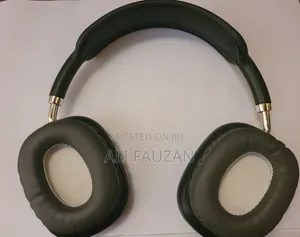 Power Bank,headsets and USB Cable
