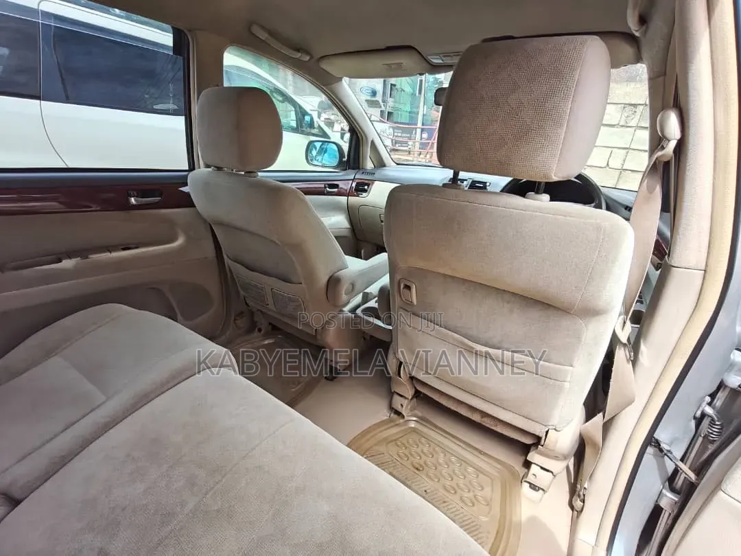 Toyota Ipsum 240i Limited 4WD 2002 Silver