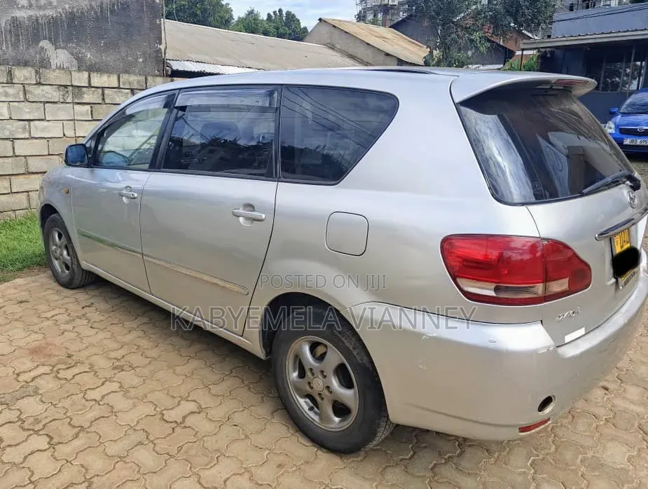 Toyota Ipsum 240i Limited 4WD 2002 Silver