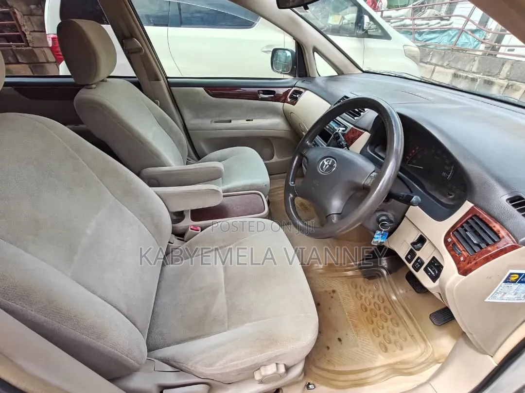 Toyota Ipsum 240i Limited 4WD 2002 Silver