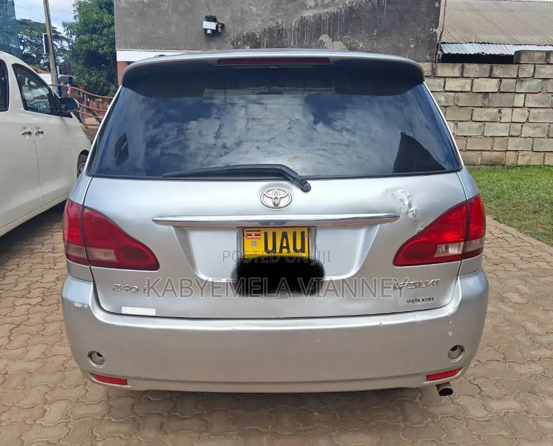 Toyota Ipsum 240i Limited 4WD 2002 Silver