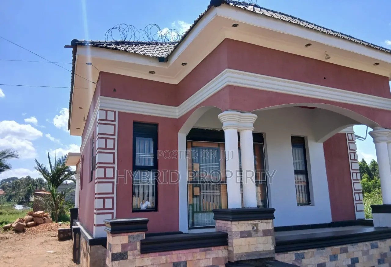2bdrm House in Nansana Along for sale