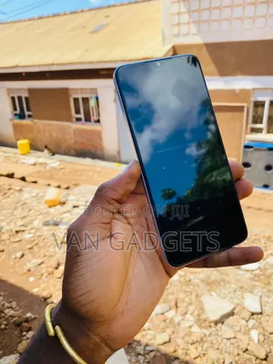 Infinix Hot 30i 128 GB White