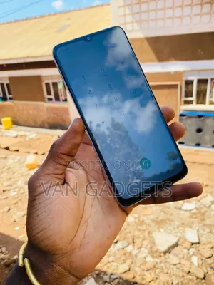 Infinix Hot 30i 128 GB White