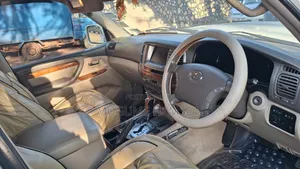 Toyota Land Cruiser Cygnus 4.7 2006 White