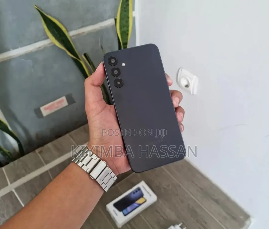 New Samsung Galaxy A15 5G 256 GB Black