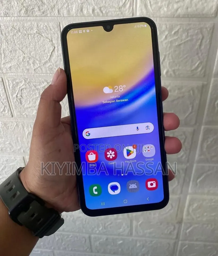 New Samsung Galaxy A15 5G 256 GB Yellow