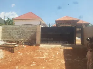3bdrm House in Central Division for sale