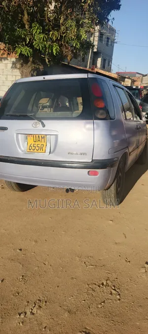Toyota Raum 2004 Blue