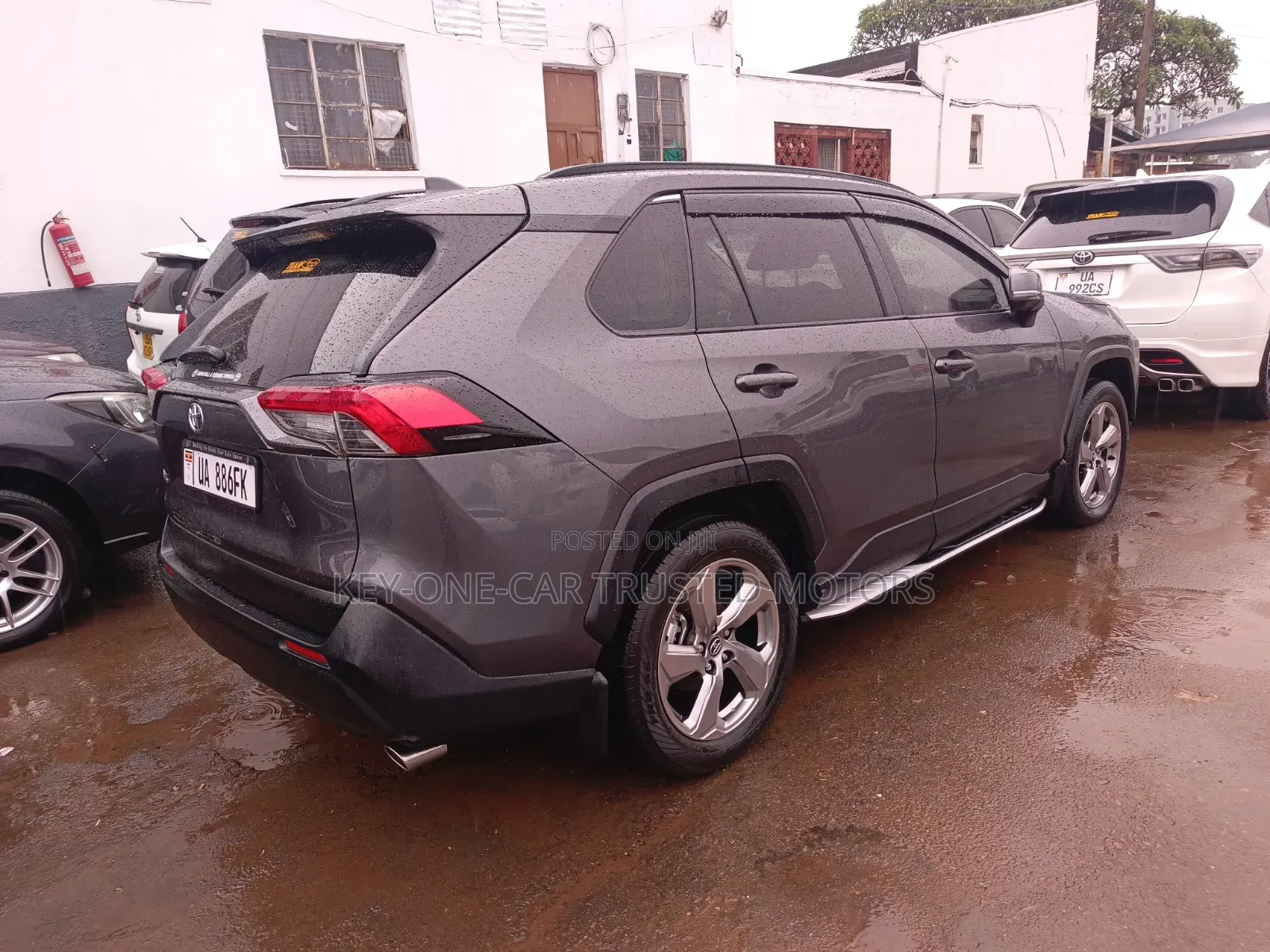 Toyota RAV4 Limited AWD 2019 Gray