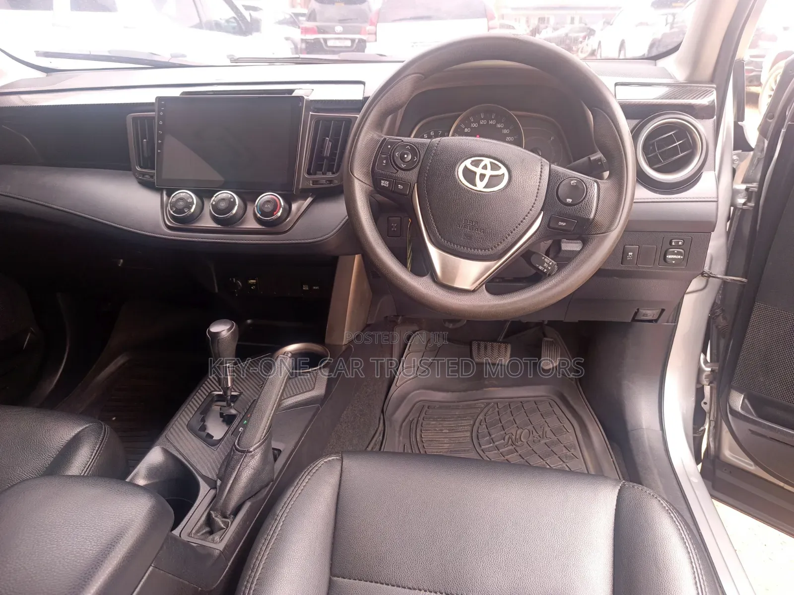 Toyota RAV4 Limited AWD 2019 Gray