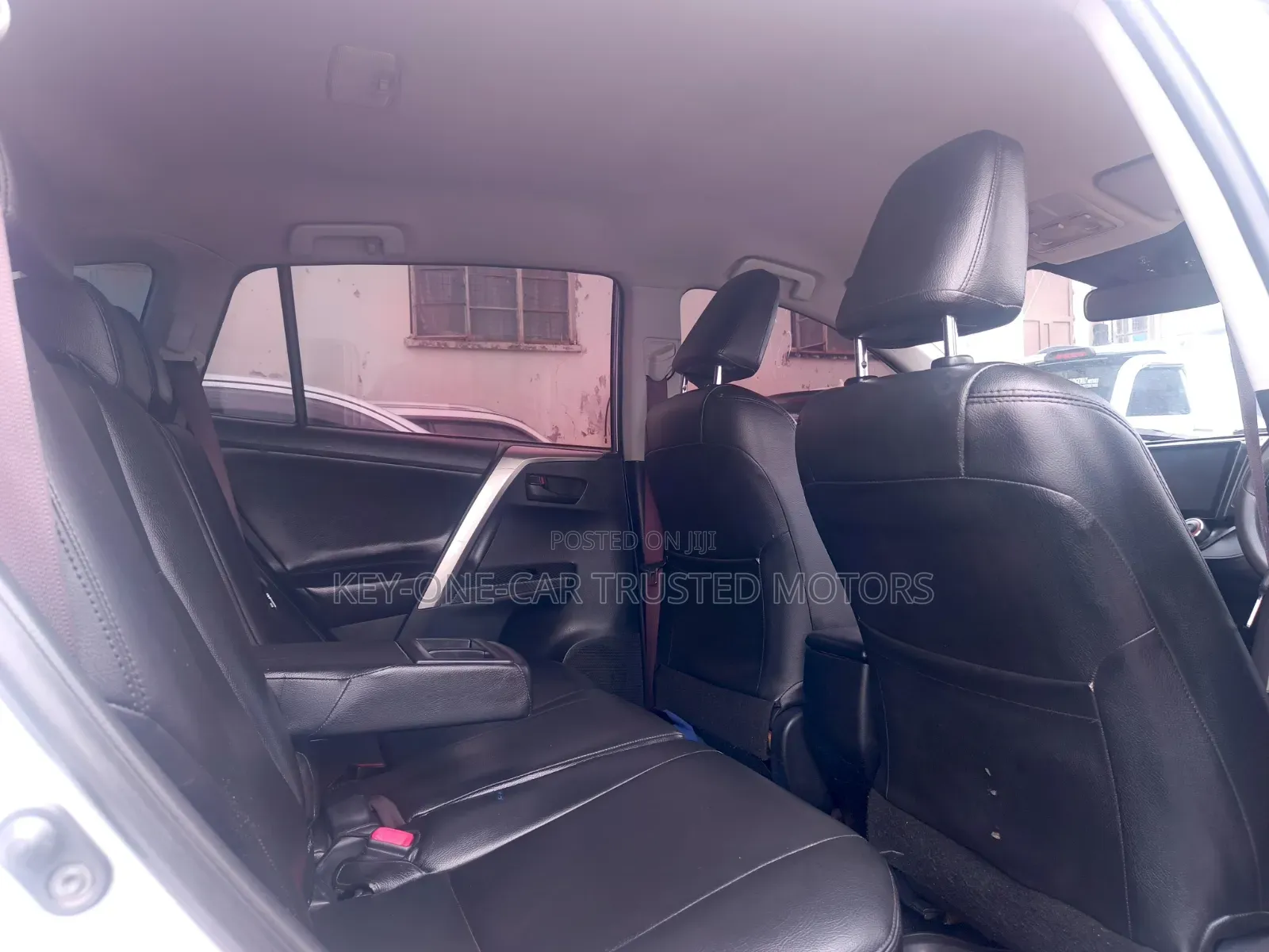 Toyota RAV4 Limited AWD 2019 Gray