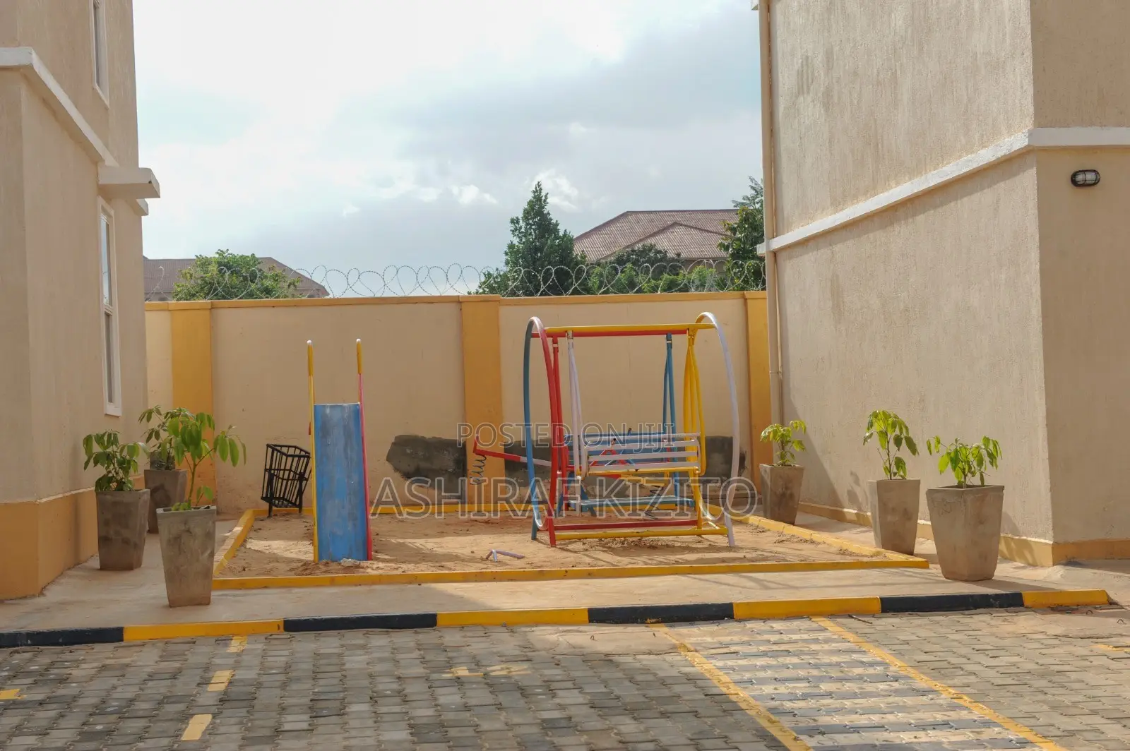 2bdrm House in Kira for rent