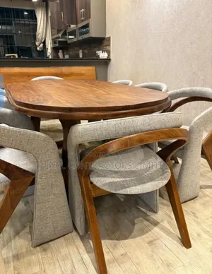 Dining/High-End 8seater Dining Set.