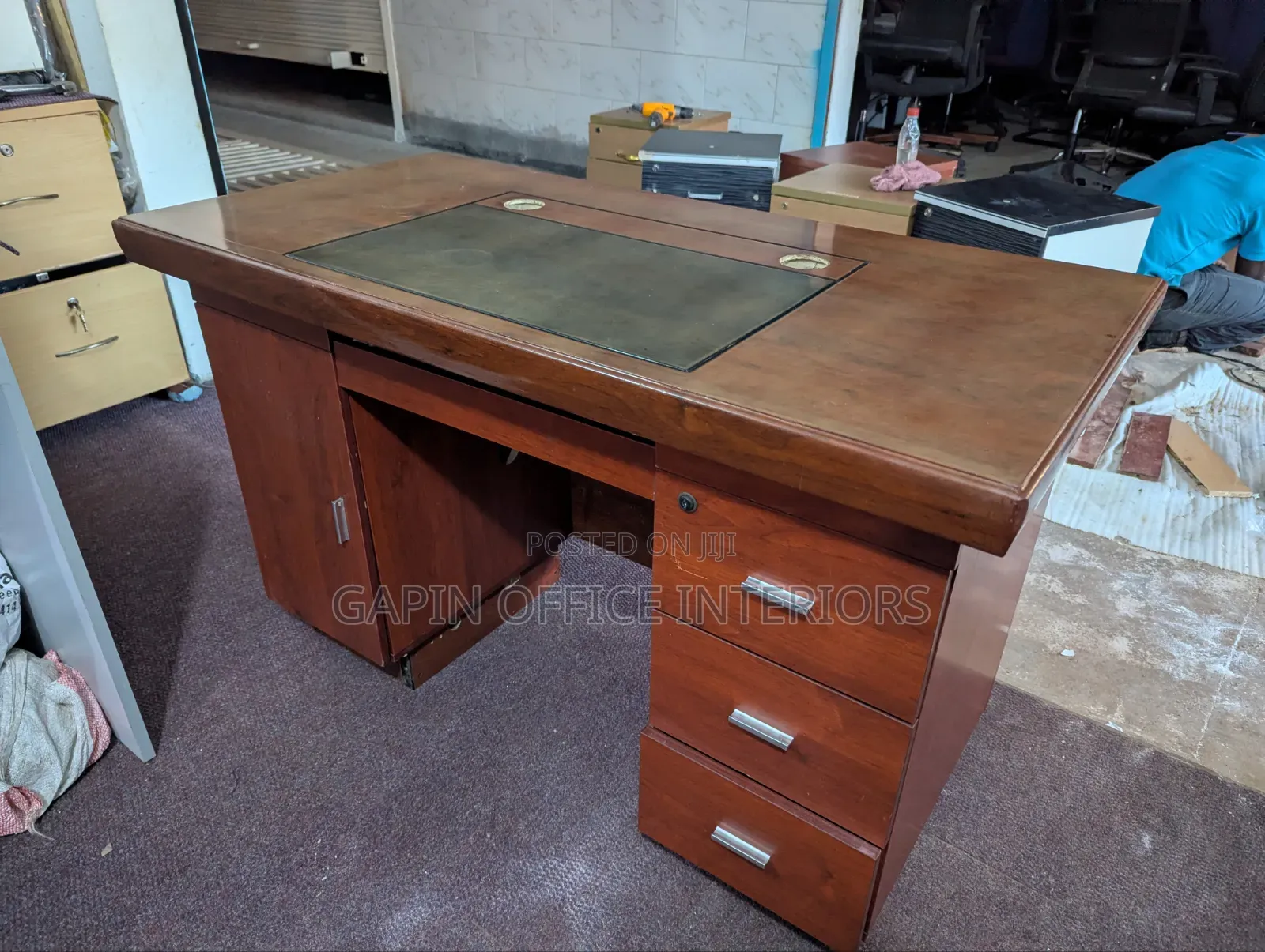 Second Hand Executive Office Table// Office Furniture, 120cm