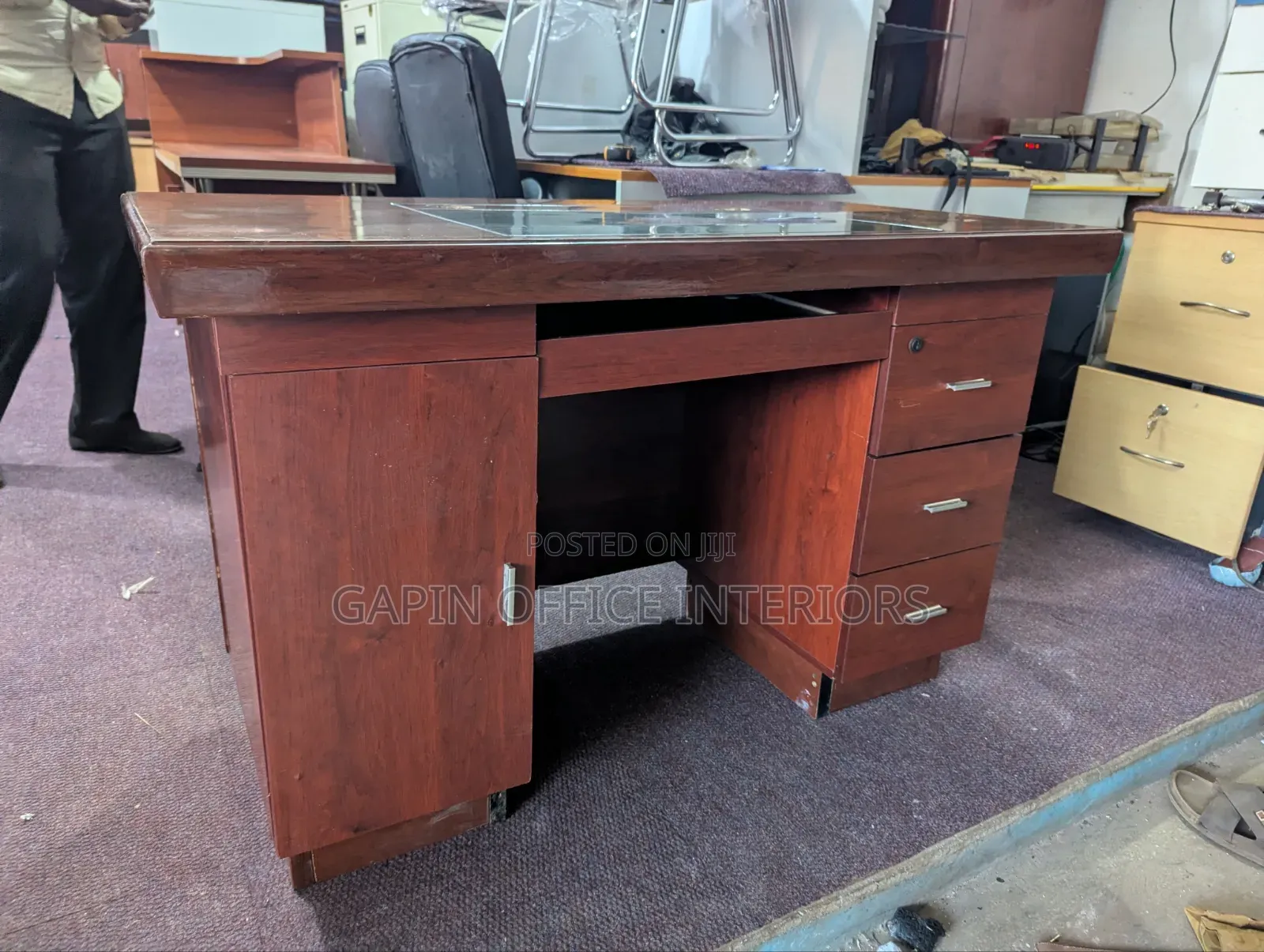 Second Hand Executive Office Table// Office Furniture, 120cm