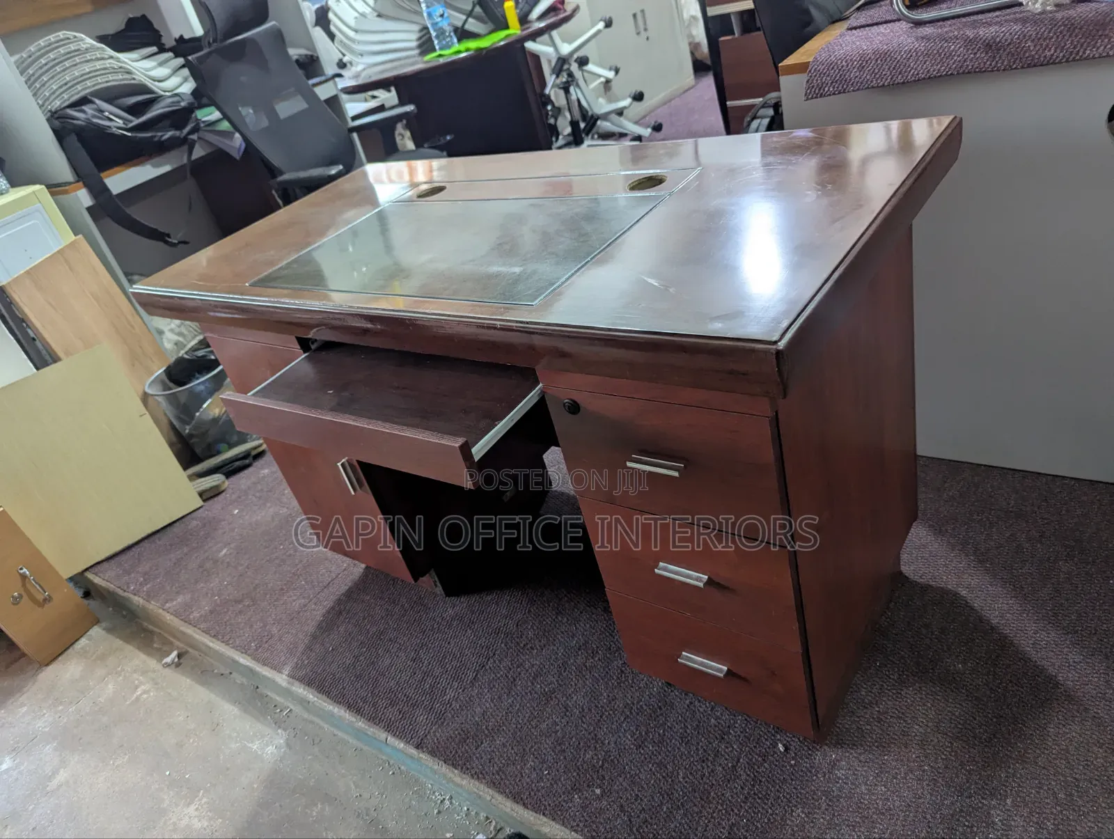 Second Hand Executive Office Table// Office Furniture, 120cm