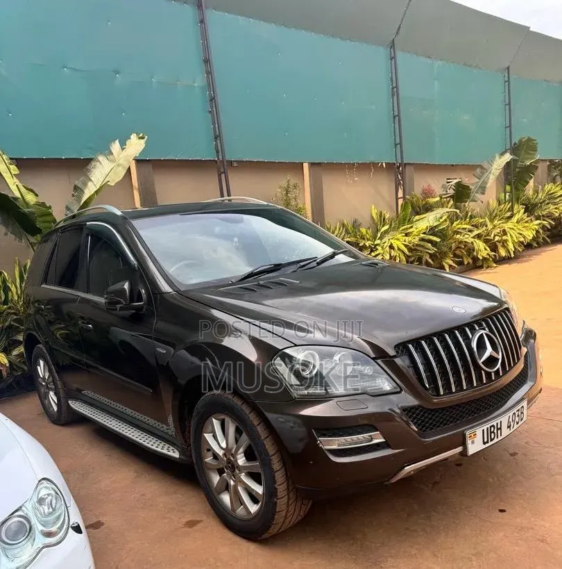 Mercedes-Benz M Class 2012 Black