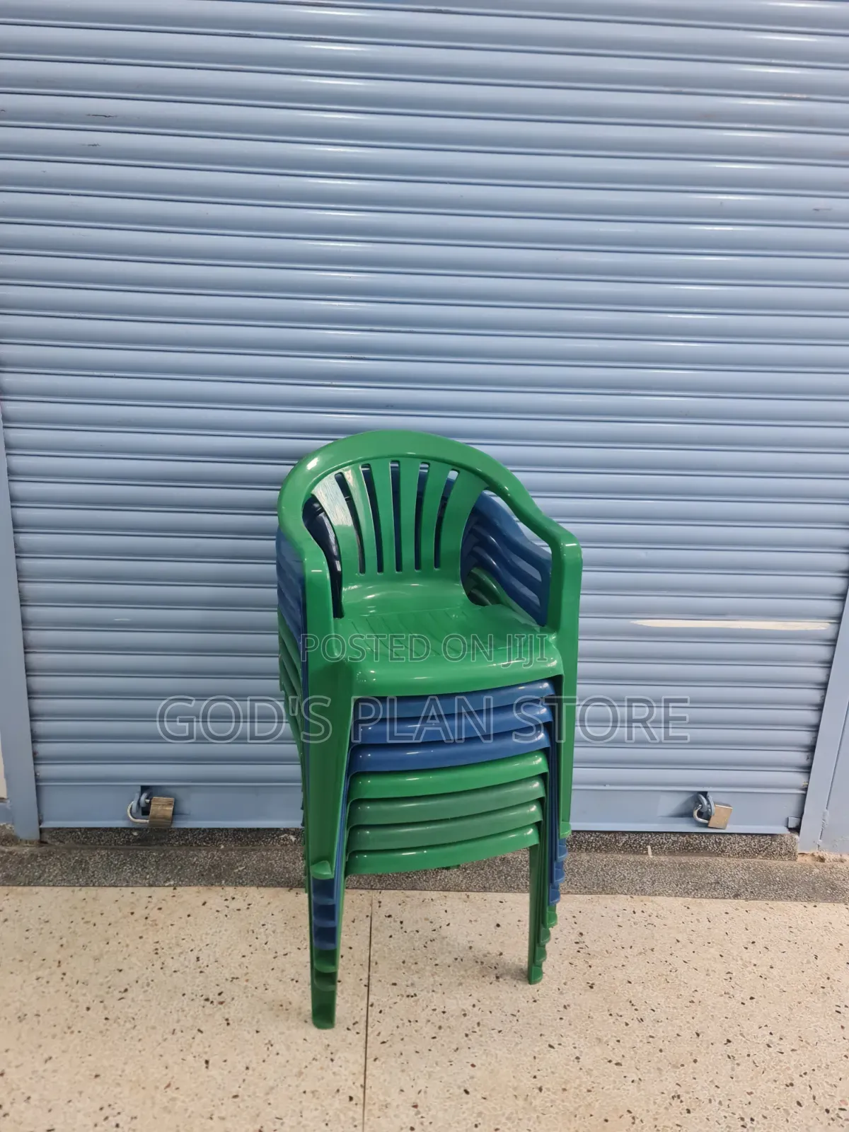 C-Side Plastic Chairs Plastic Chairs