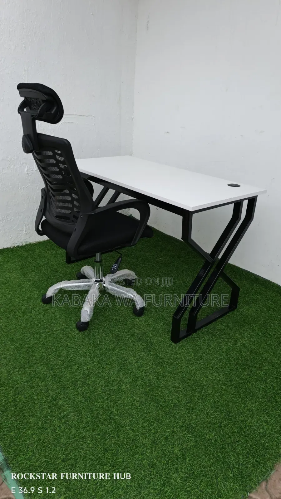 Metallic-Office-Table-Office-Table-Reading-Desk-Offices-Tables97