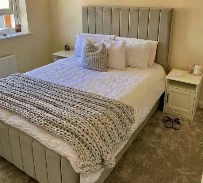 Beds/Premium Dressed Bed With Side Tables.